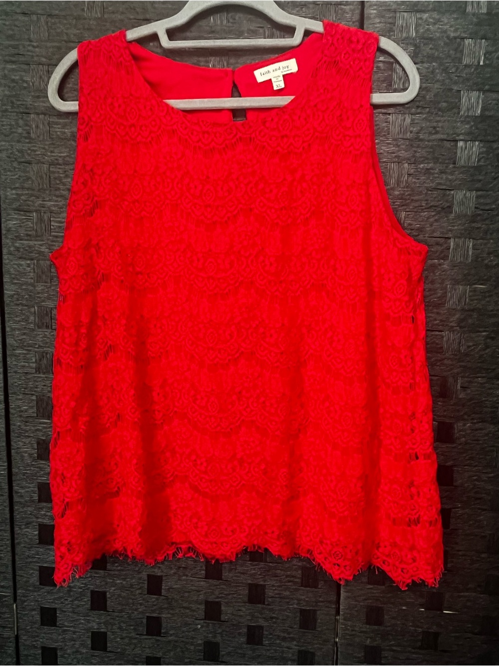 Monteau Faith &Joy Red Lace Sleeveless Blouse Size XL